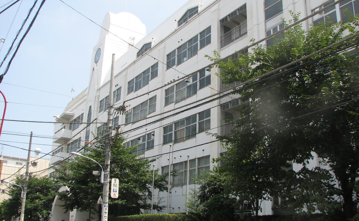 東京都立白鷗高等学校